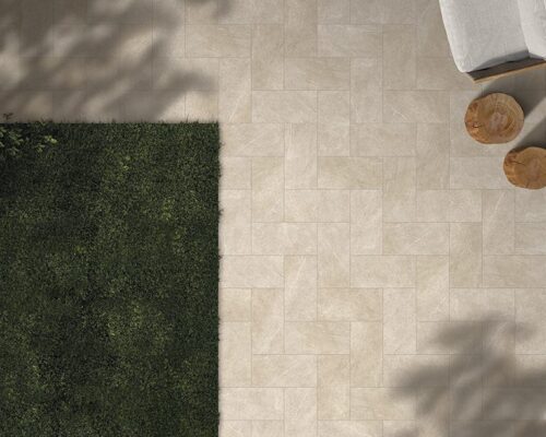 Amb-LA-PIASE_GOLD_20X40_AdobeStock_497258049